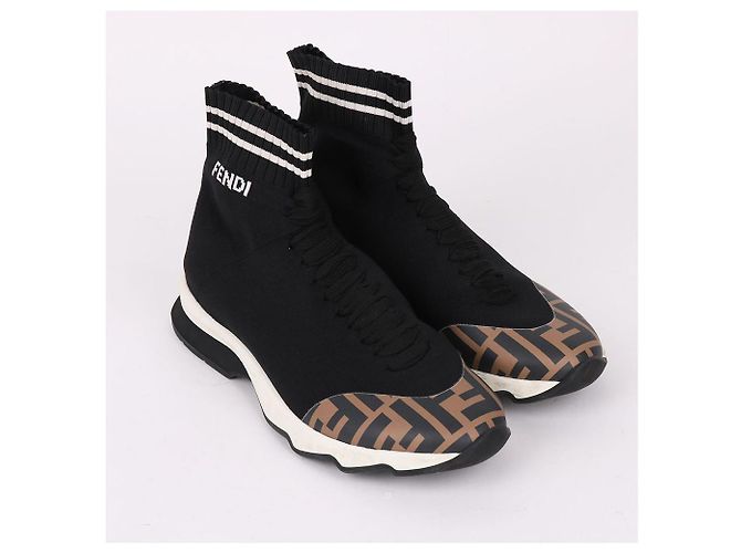 Fendi High-Top-Sneaker in Schwarz mit FF-Muster - Ansicht 4