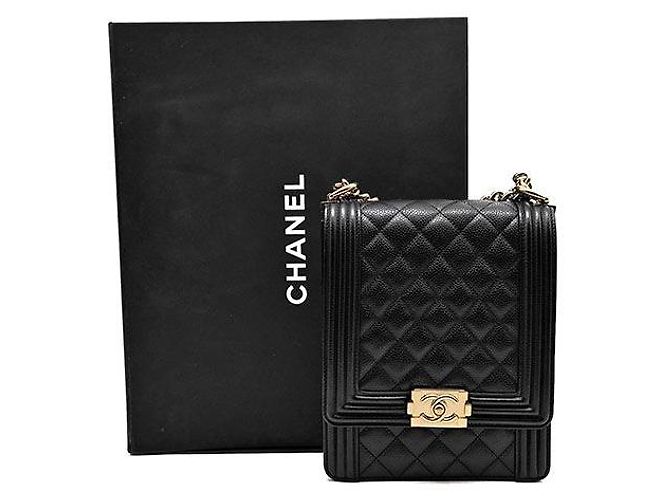 Boy Chanel Borsa con patta verticale in caviar Nero - vista 8