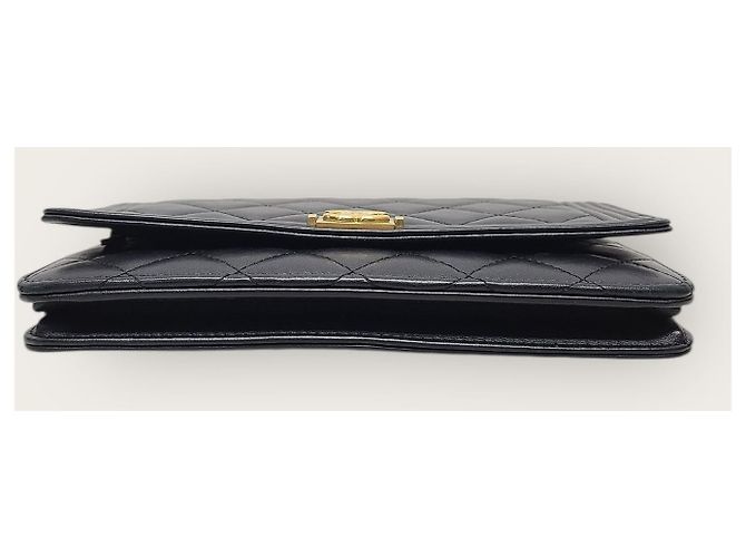 Chanel Borsa a tracolla Boy WOC in agnello nero e oro - vista 6