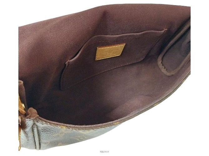 Louis Vuitton Borsa a tracolla Favorite MM Crossbody Nero - vista 6