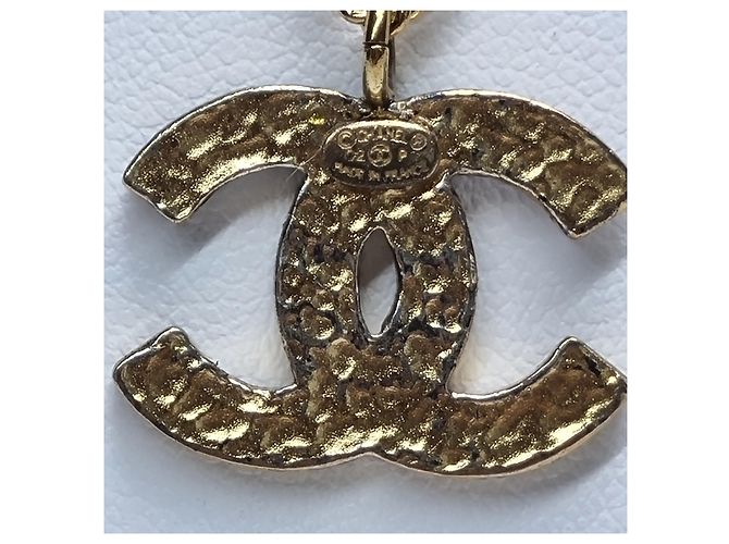 Chanel Collana con logo CC (Collana in Oro Nero) - vista 11