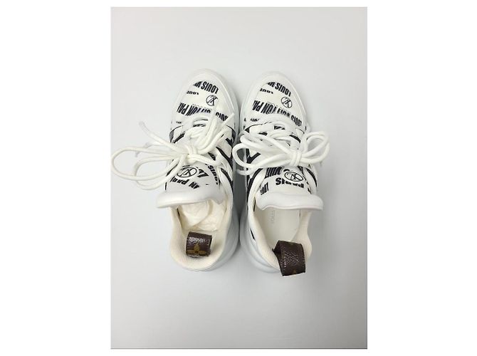 Louis Vuitton Sneakers Archlight in pelle bianca con scritte LV Bianco - vista 6