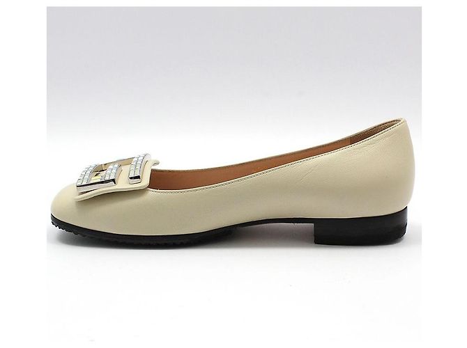 Gucci Scarpe basse Madeleine Crystal Bianco - vista 3