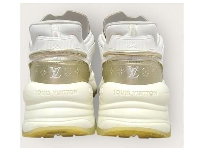 Louis Vuitton Sneakers Denim Run con monogramma beige e oro Marrone - vista 7