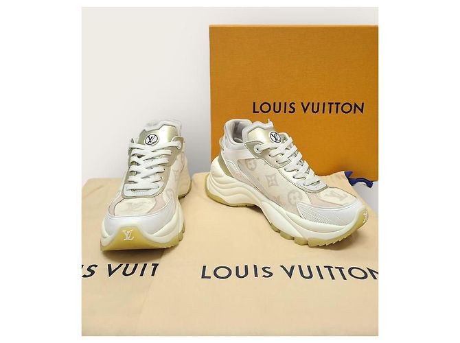 Louis Vuitton Sneakers Denim Run con monogramma beige e oro Marrone - vista 8
