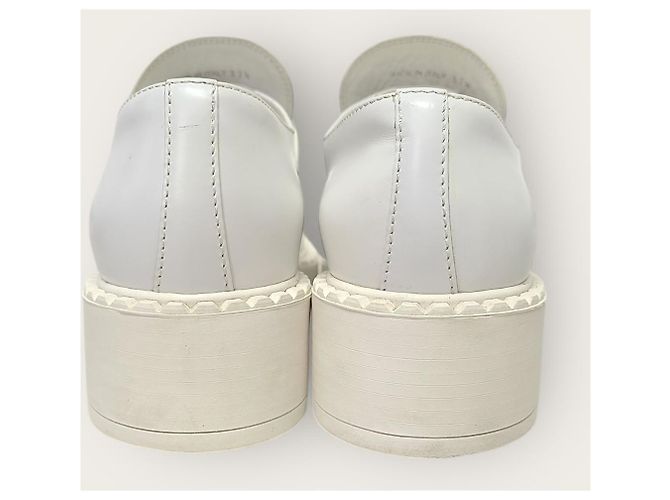 Prada Mocassini in pelle spazzolata con logo a triangolo bianco - vista 7