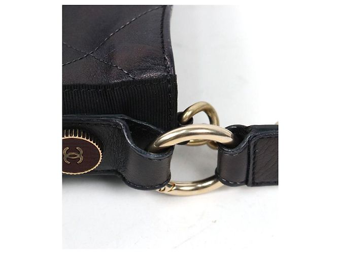 Chanel Black Quilted CC Bucket Bag Schwarz - Ansicht 11