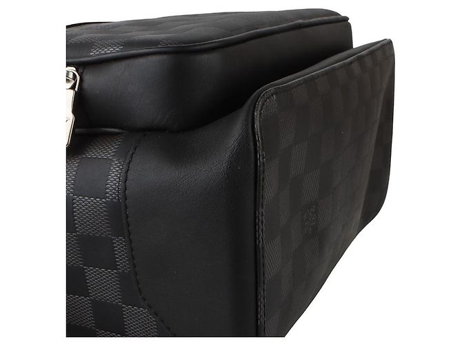 Louis Vuitton Zaino Campus Damier Infini Onyx Silver Nero - vista 5