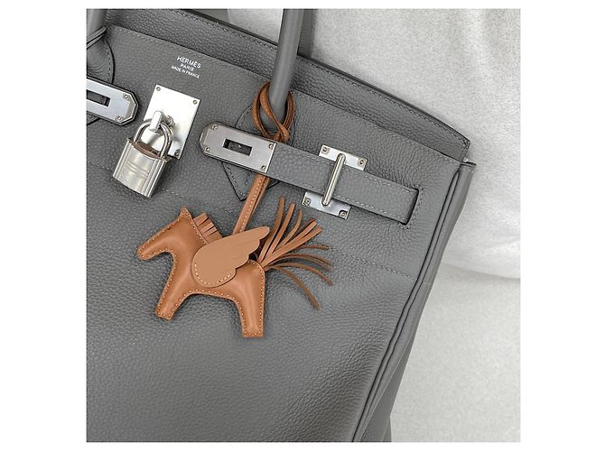 Hermès Charm Rodeo Pegasus Portachiavi Oro Arancione - vista 5