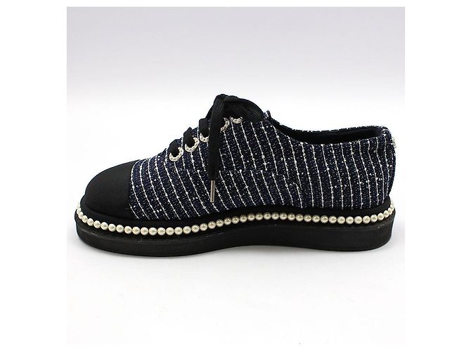 Chanel Sneakers in tweed con lacci di perle Blu - vista 3