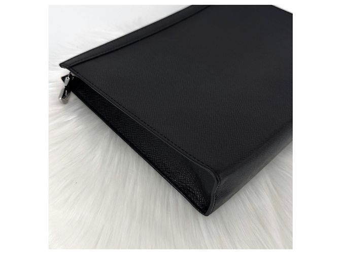 Clutch Louis Vuitton Taiga Black Nero - vista 5