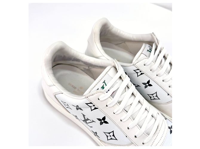 Louis Vuitton Sneakers Monogram Rivoli Bianco - vista 9