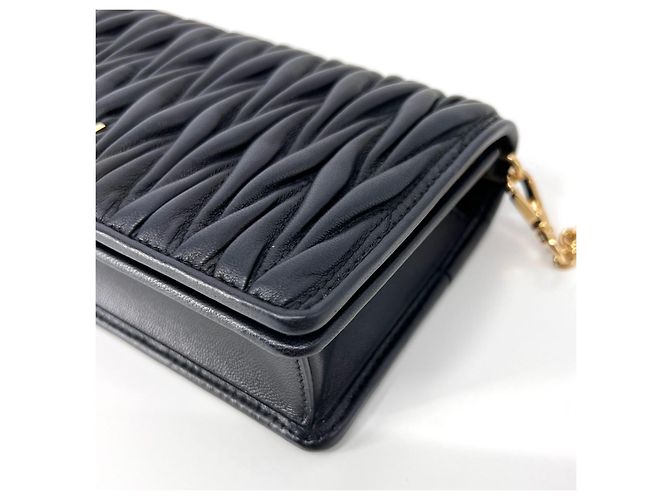 Miu Miu Borsa a tracolla Matarese Napa Chain Black Nero - vista 9