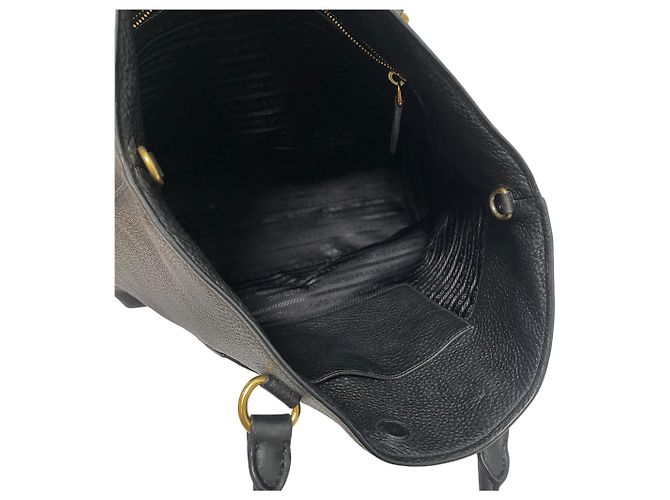 Prada Tote e Borsa a Spalla in Vitello Daino Nero - vista 7