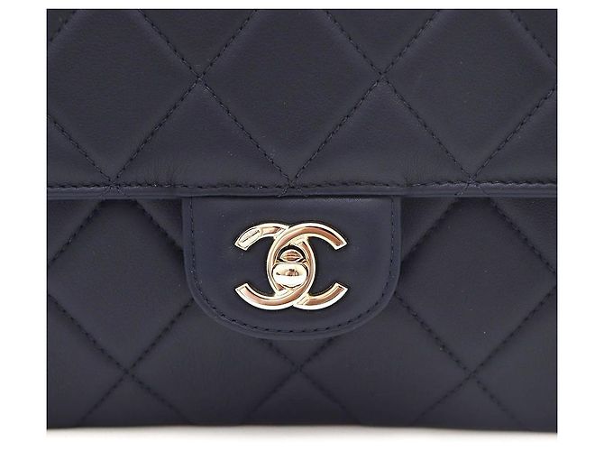 Chanel Bolso de hombro y bolso bandolera de piel de cordero con logotipo CC, Oro Champagne Azul - vista 4