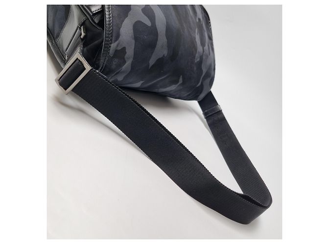 Prada Borsa Messenger in Nylon Crossbody (Premium Unisex, Camo) Multicolore - vista 13