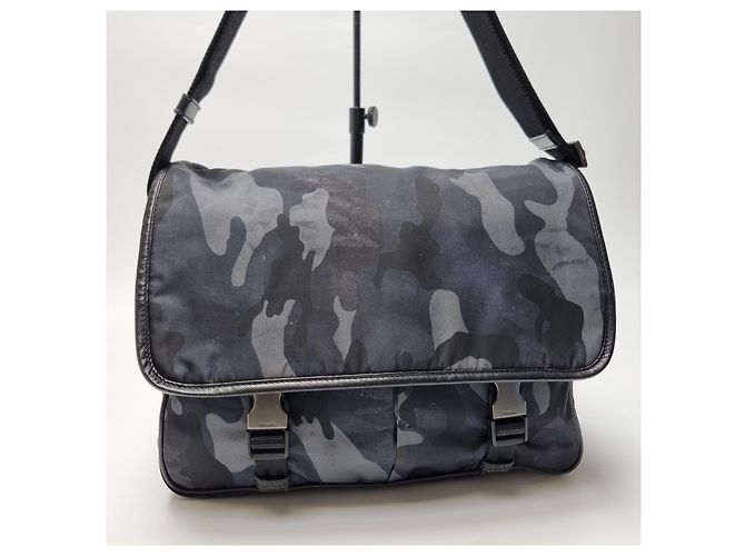 Prada Borsa Messenger in Nylon Crossbody (Premium Unisex, Camo) Multicolore - vista 4