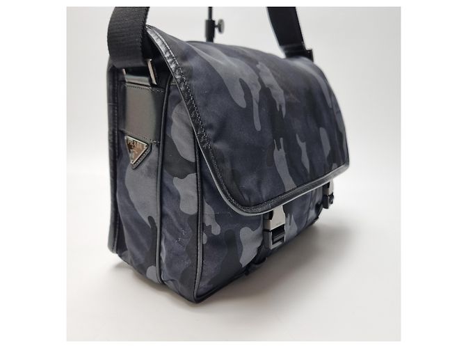 Prada Borsa Messenger in Nylon Crossbody (Premium Unisex, Camo) Multicolore - vista 5