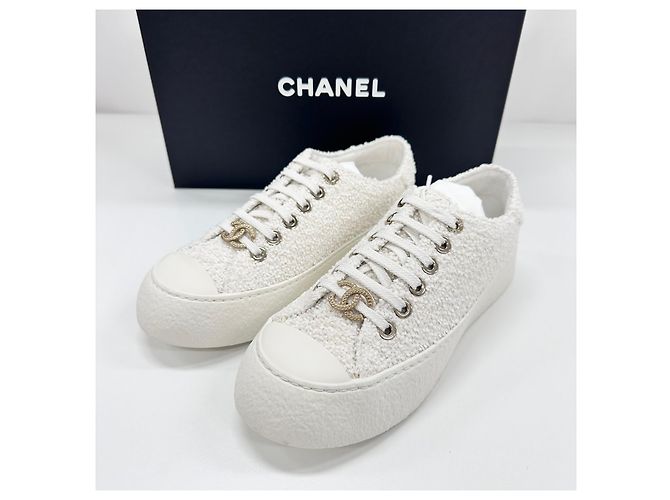 Chanel Sneaker in tweed da donna Argento - vista 2