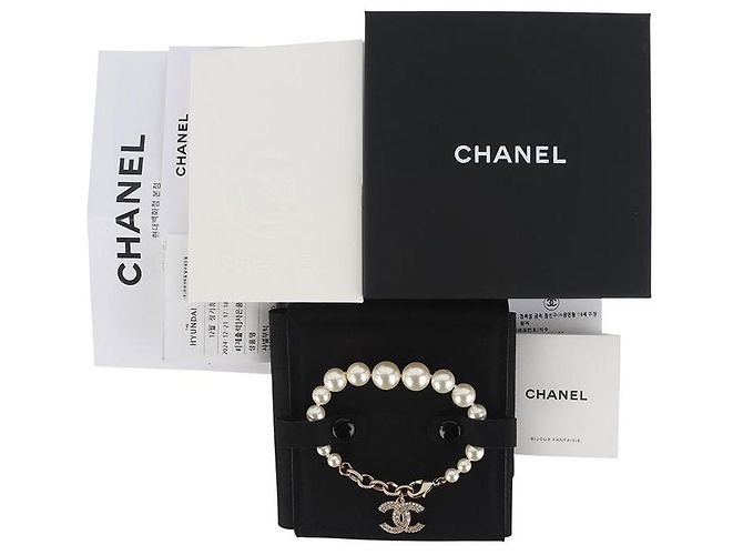 Chanel Pulseira de pérolas e cristal CC banhada a ouro (Recibo de loja de departamentos) Dourado - vista 8