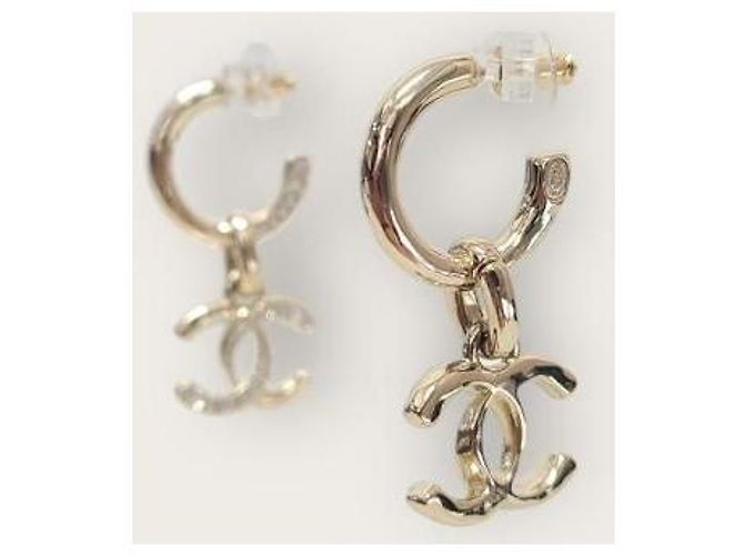Chanel Orecchini pendenti in metallo dorato con strass e cristalli D'oro - vista 2