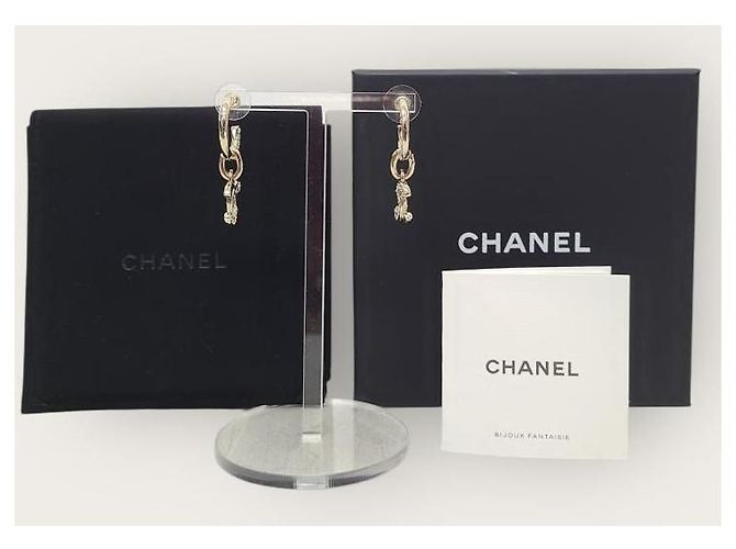 Chanel Orecchini pendenti in metallo dorato con strass e cristalli D'oro - vista 6