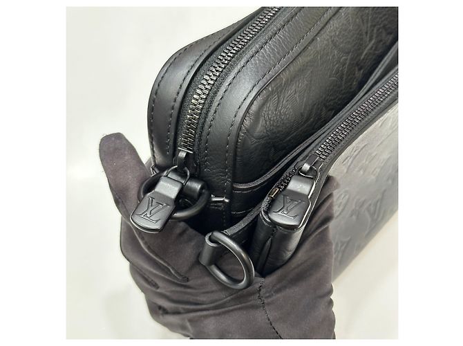 Louis Vuitton Borsa a tracolla Shadow Trio Nero - vista 10