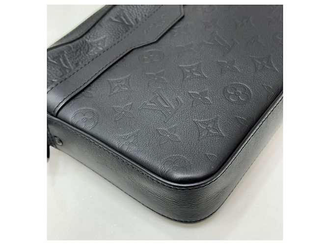 Louis Vuitton Borsa a tracolla Shadow Trio Nero - vista 3