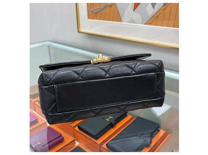 Chanel Borsa con patta e catena con logo di perle Nero Oro - vista 10