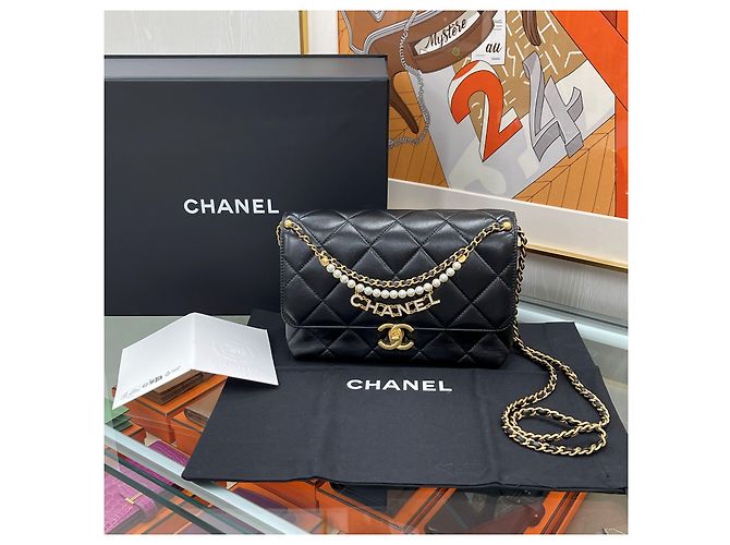 Chanel Borsa con patta e catena con logo di perle Nero Oro - vista 13
