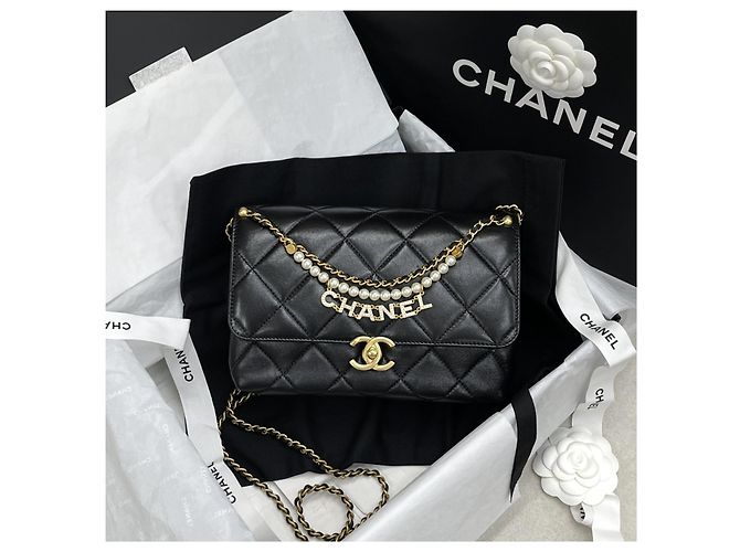 Chanel Borsa con patta e catena con logo di perle Nero Oro - vista 2