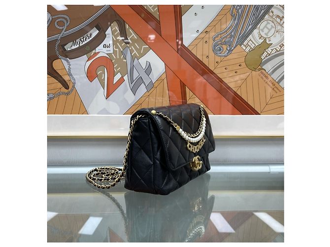 Chanel Borsa con patta e catena con logo di perle Nero Oro - vista 6