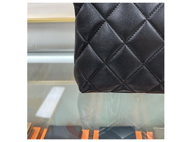 Chanel Borsa con patta e catena con logo di perle Nero Oro - vista 9