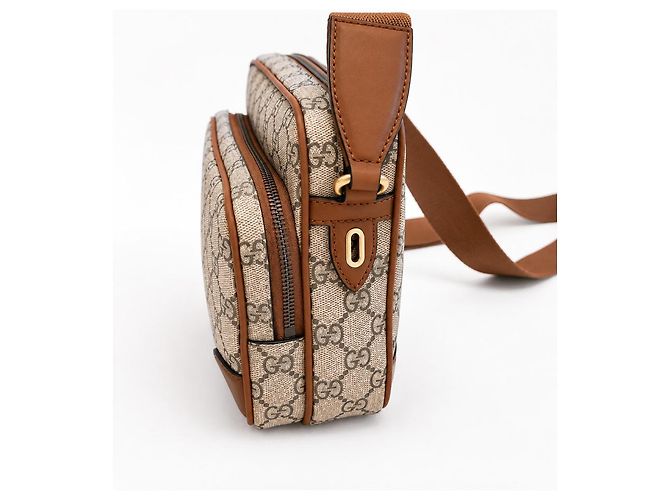 Gucci Borsa a tracolla GG Emblem Medium FAED Unisex Marrone - vista 14