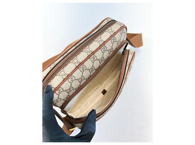 Gucci Borsa a tracolla GG Emblem Medium FAED Unisex Marrone - vista 16