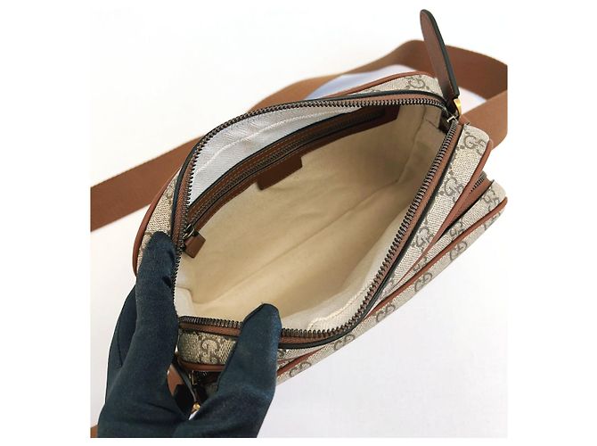 Gucci Borsa a tracolla GG Emblem Medium FAED Unisex Marrone - vista 5