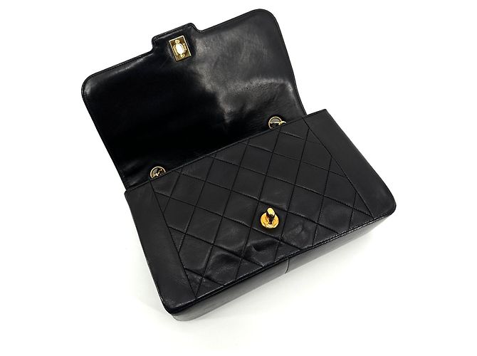 Chanel Borsa a tracolla Diana in agnello con finiture dorate Nero - vista 8
