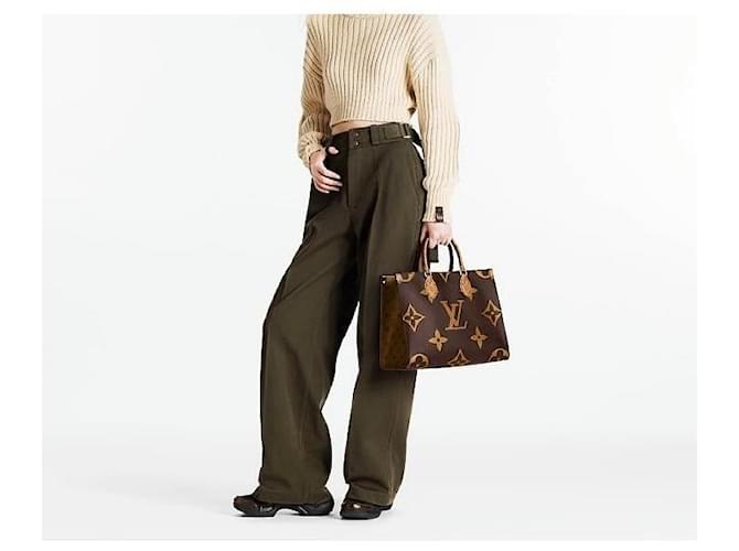 Louis Vuitton OnTheGo MM Monogram Negro - vista 8