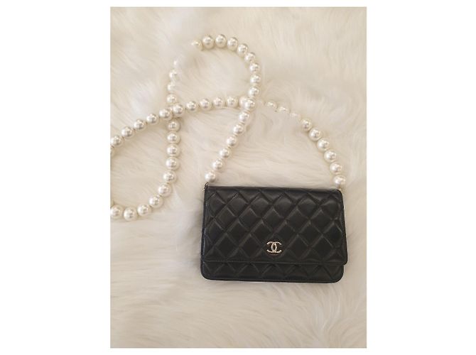 Chanel Serie WOC in agnello decorata con perle Bianco - vista 11