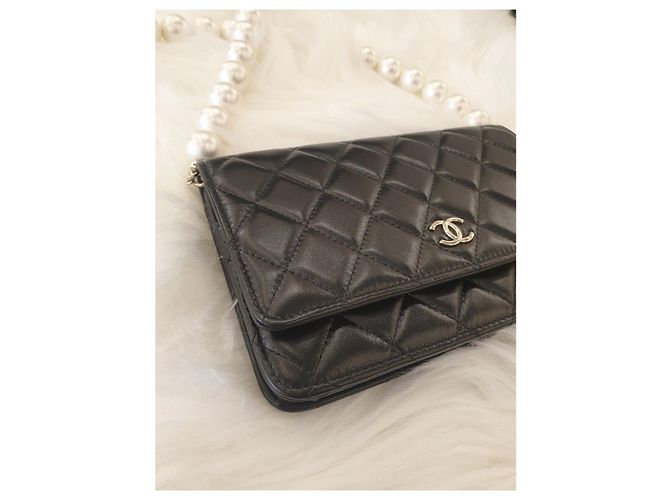 Chanel Serie WOC in agnello decorata con perle Bianco - vista 14