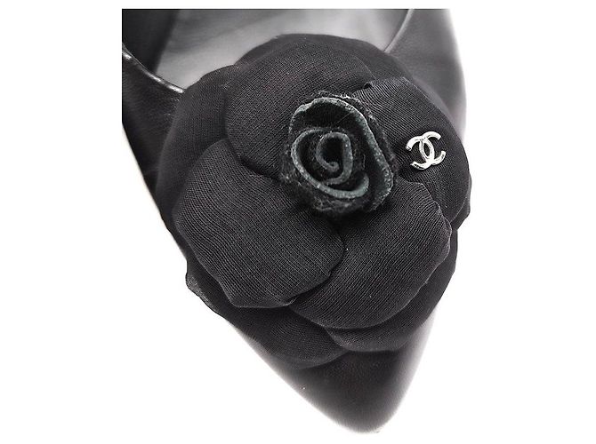 Chanel Décolleté Camellia Nero - vista 7