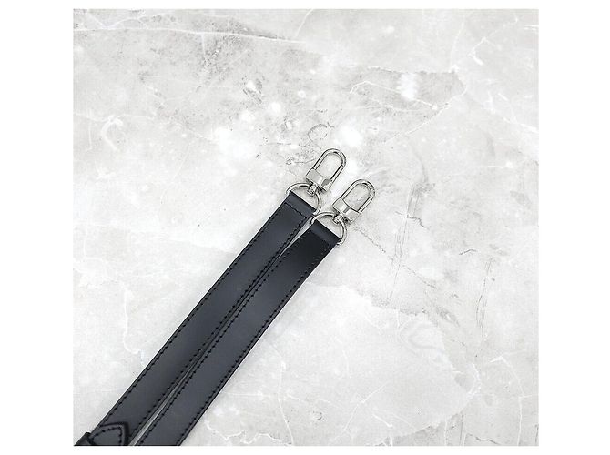 Louis Vuitton Keepall Bandoulière Black Shadow Monogram Nero - vista 5