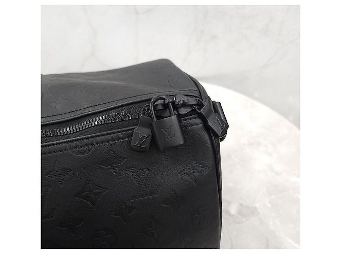 Louis Vuitton Keepall Bandoulière Black Shadow Monogram Nero - vista 6