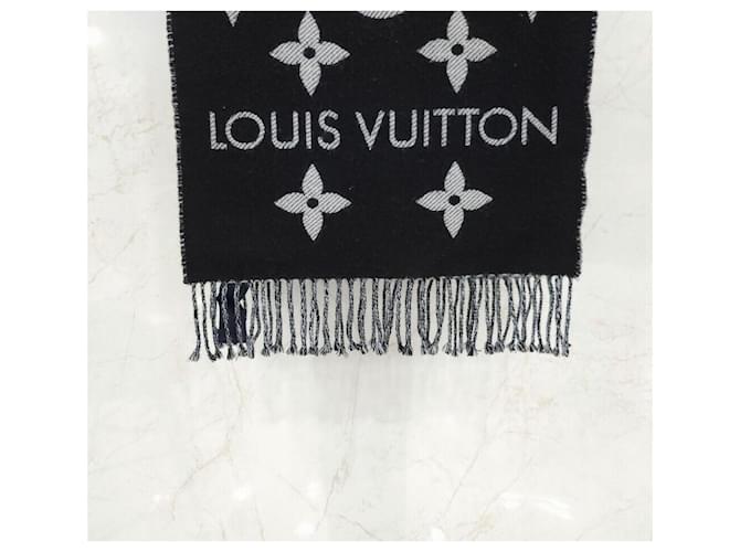 Louis Vuitton Essential Monogram Schal und Muffler Silber - Ansicht 5