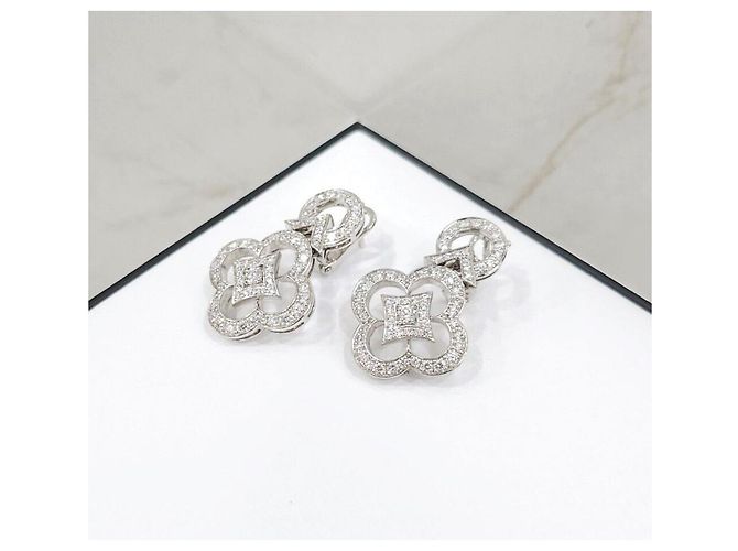 Louis Vuitton Orecchini Ardentess in oro bianco e diamanti Argento - vista 2