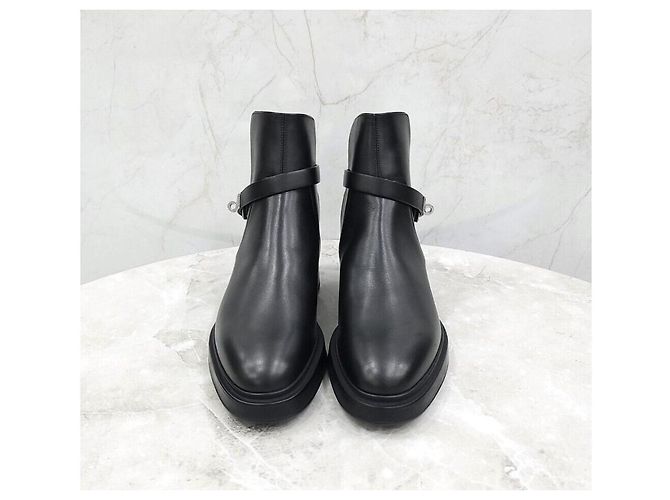 Hermès Men's Kelly Beo Leather Ankle Boots Multiple colors - view 2