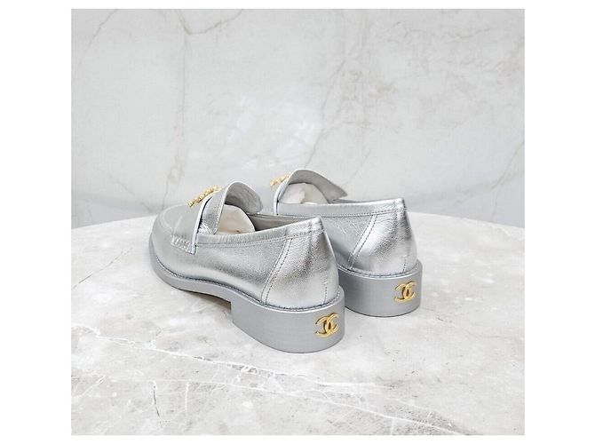 Chanel Mocassino Camellia - vista 4