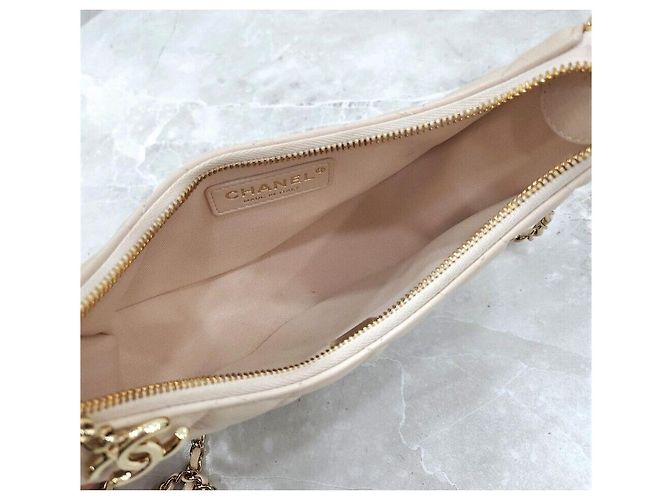 Chanel Borsa Hobo New Moon Small Ecru Champagne Gold con nuova microchip interna Bianco - vista 8