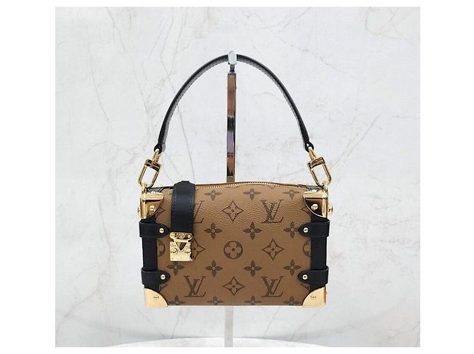Louis Vuitton Nuovo Side Trunk PM in tela Monogram Reverse Multicolore - vista 4