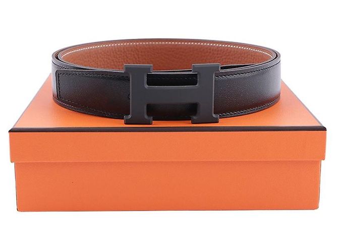 Hermès Reversible Leather Strap Belt with Buckle Black - view 10